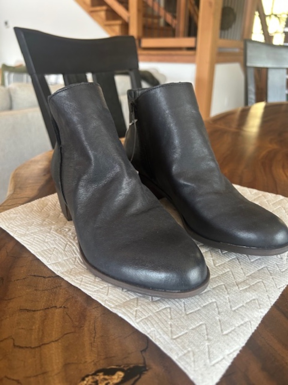 Lucky Brand Boots- Womens Size 7- Banterr Black Leather Side Zip Ankle NWT